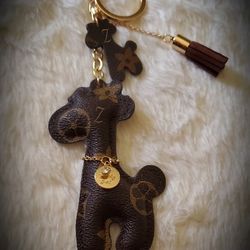 LoVe Brown Monogram Giraffe Keychain