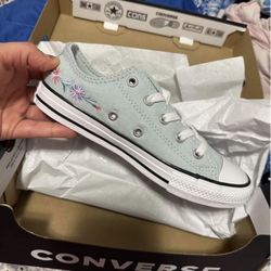 Girls Converse
