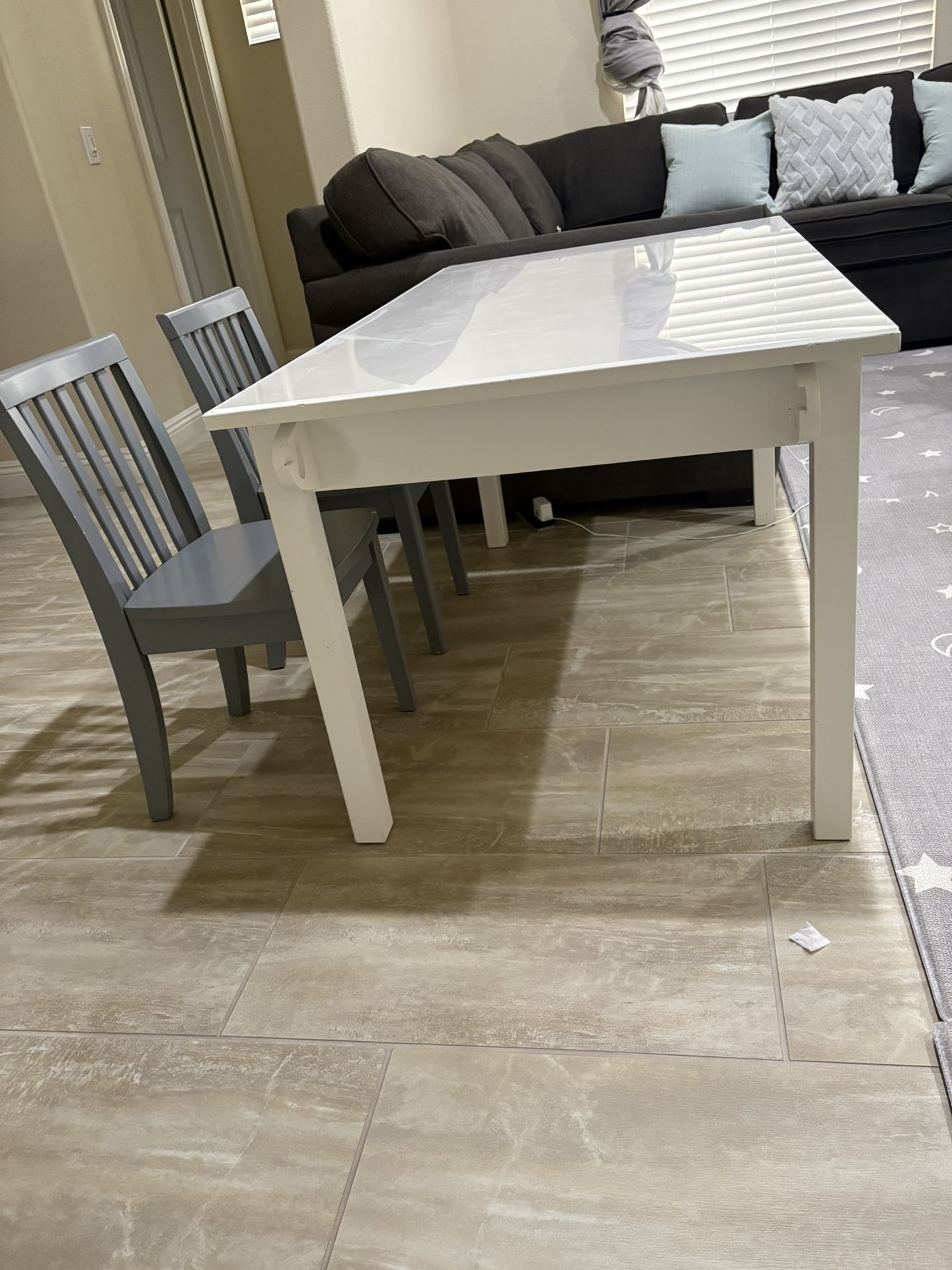 Pottery Barn Carolina Craft Table Chairs