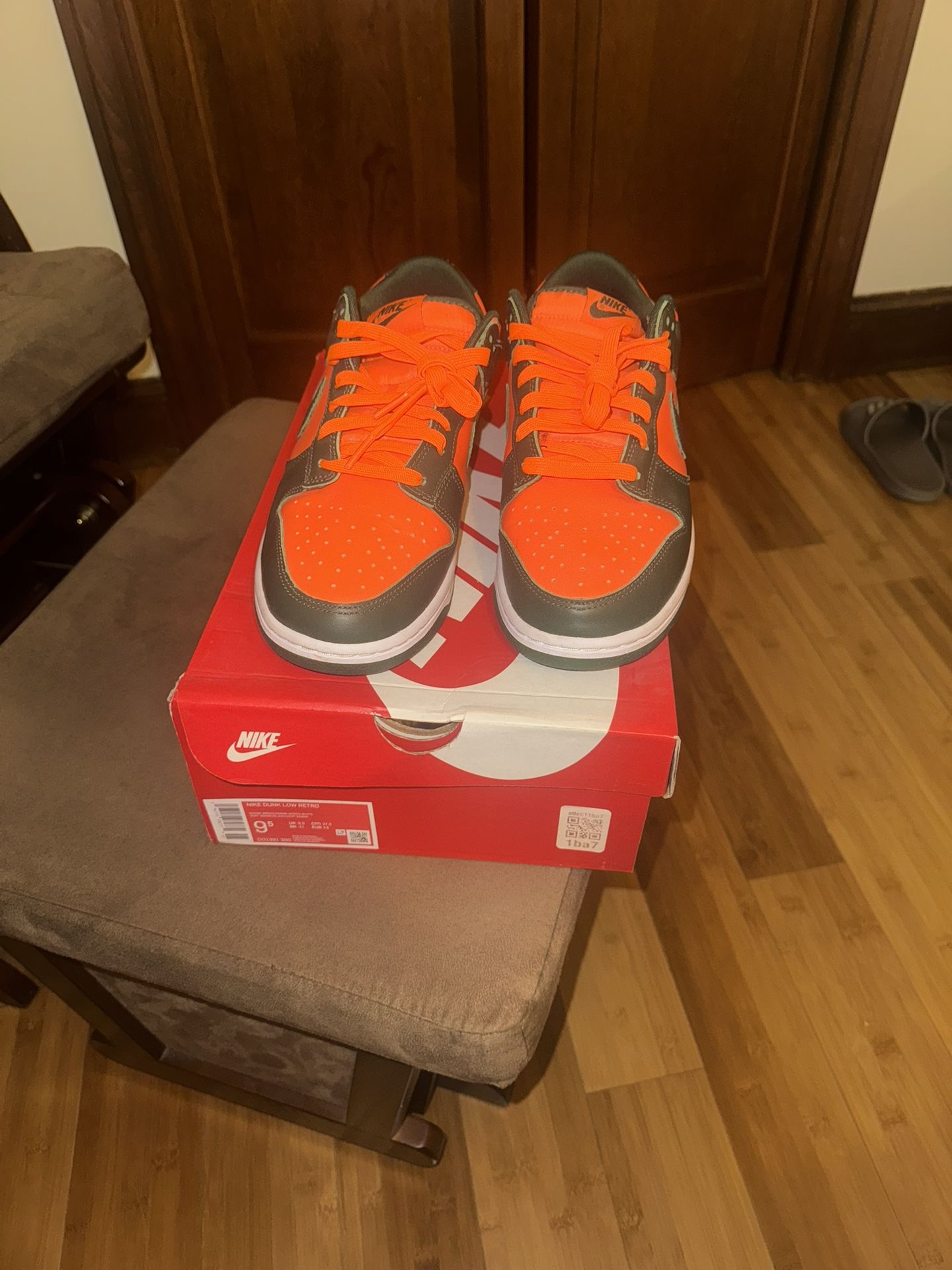 Nike Dunk Low Retro Size 9.5