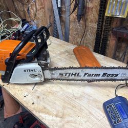 Steel Ms 290 Chainsaw With A 20 Inch Bar With Four Extra Chains Runs Beautiful Flawless