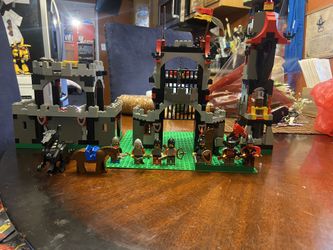 LEGO 6097 Fright Knights Night Lord's Castle 1997 Near Complete