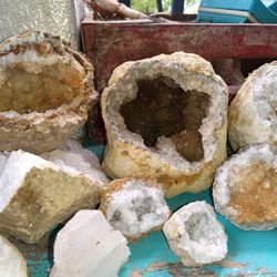 Keokuk Geodes Amazing World Famous Keokuk Geodes! 20 pounds Will Ship Anywhere In The USA For $20