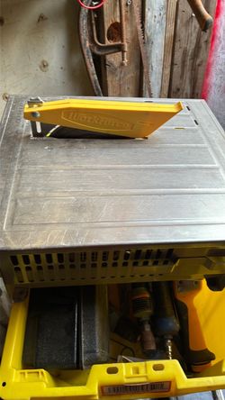 Tile saw