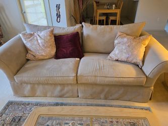 Rooms-To-Go Couch
