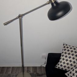 Gold/Black standing Lamp