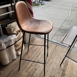 Modern Faux Leather Bar Stool – Like New