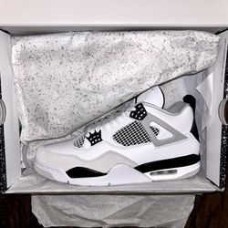 Brand New Jordan 4 Retro “Military Black” Mens Size 11
