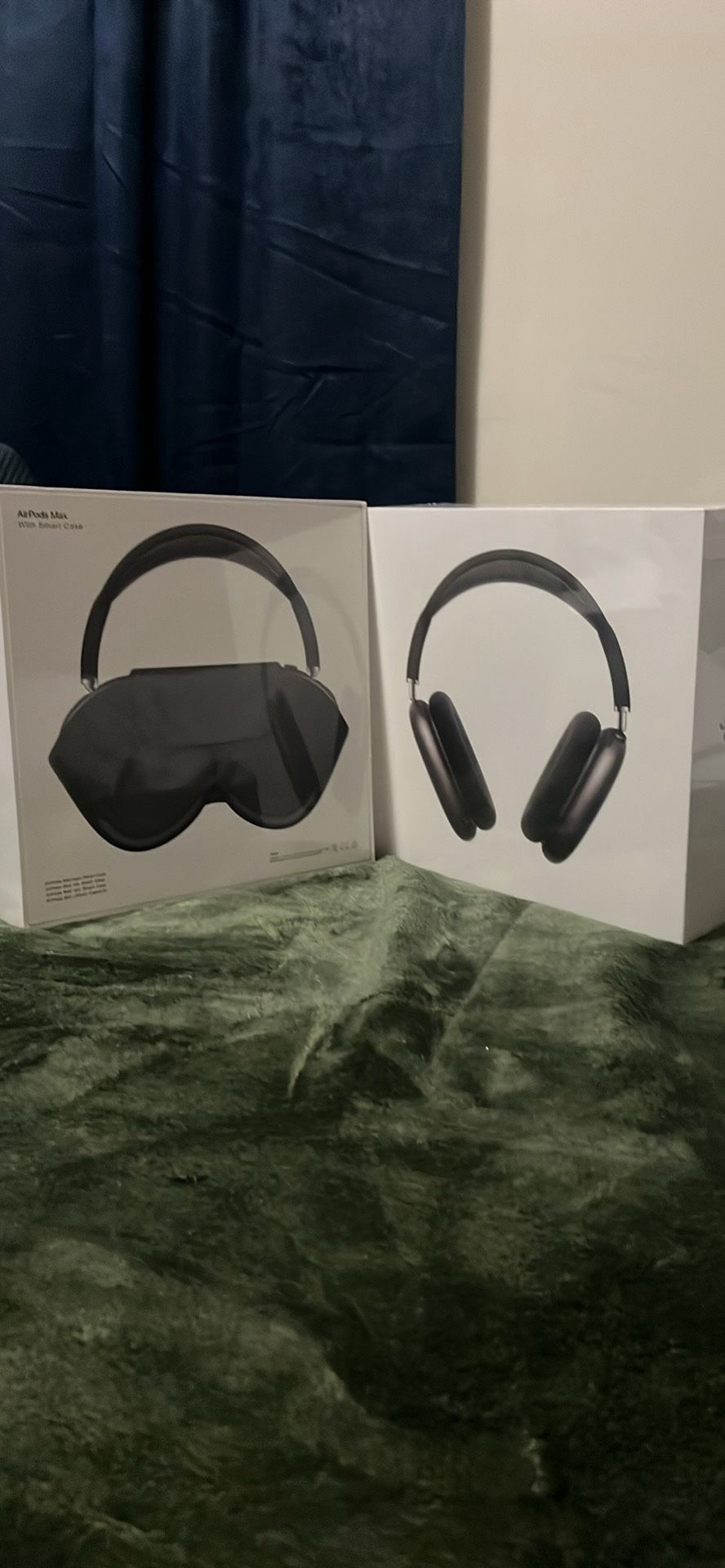 AirPod Maxes