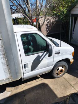 2002 Ford Commercial Vans