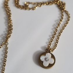 New Gold Dainty Clover Necklace