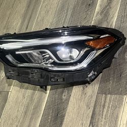 2021-2023 W247 W247 GLA250 MERCEDES BENZ ORIGINAL OEM LEFT DRIVER SIDE HEADLIGHT FULL LED IN GREAT CONDITION