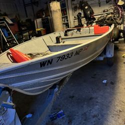 12 Ft Gregor Aluminum Welded Fishing Boat