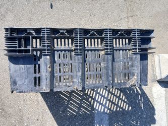 Used Crates Stackable