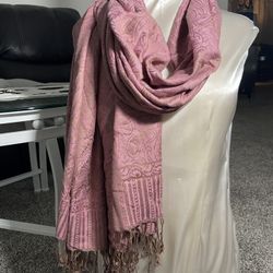 Women’s accessories scarf