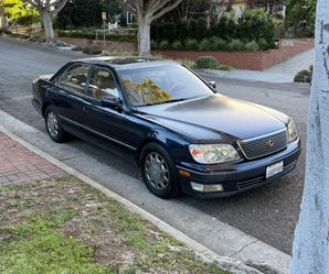 1998 Lexus LS 400