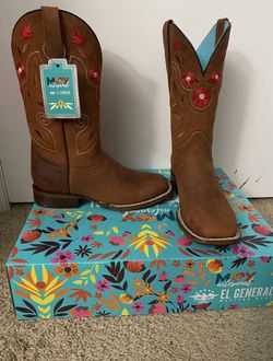 Botas Nuevas 8.5