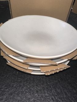 Fable The Pasta Bowls Speckled White $80 Retail NEW IN BOX
