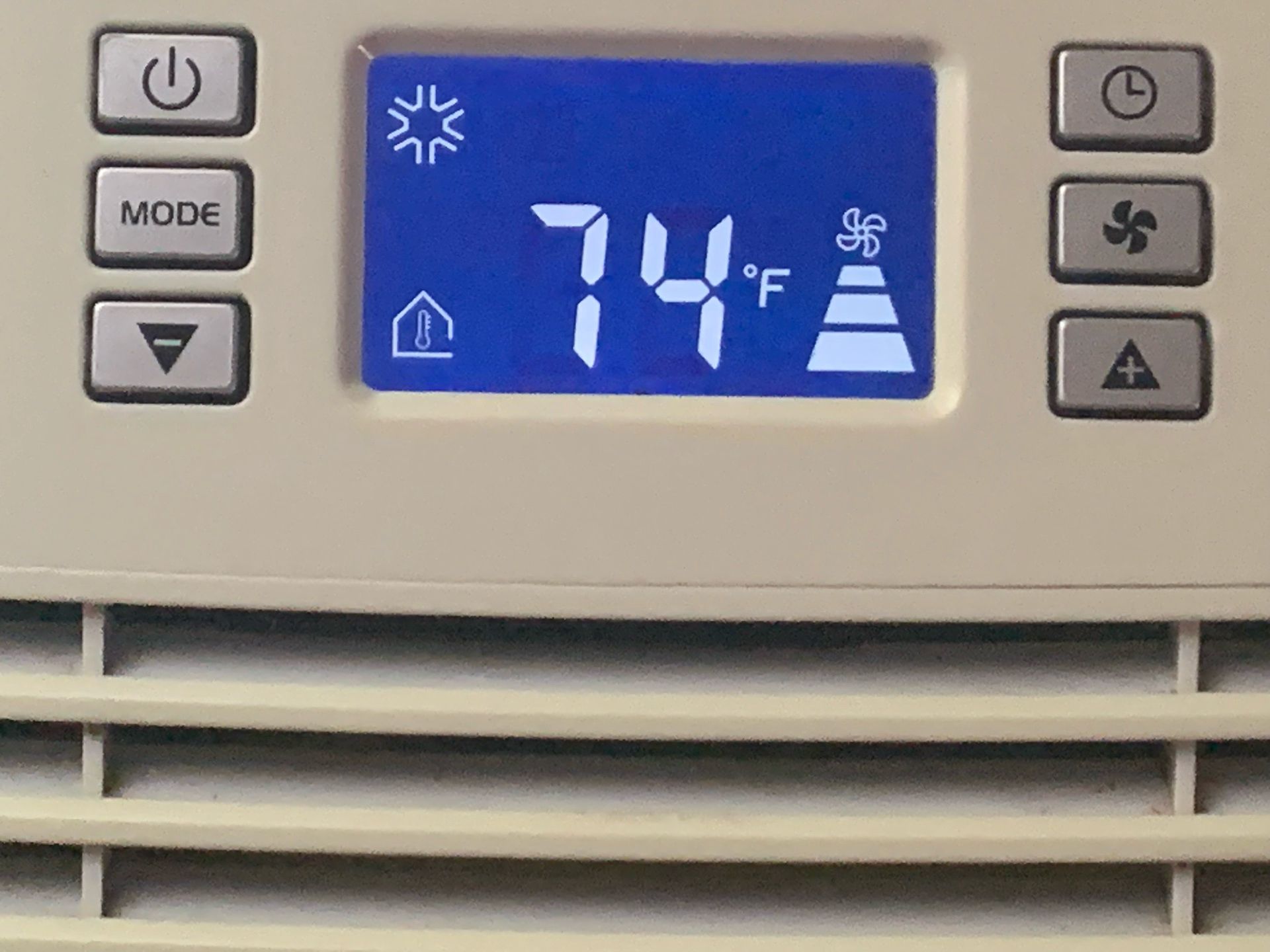 Delonghi Portable Air Conditioner 14000 Btu!!
