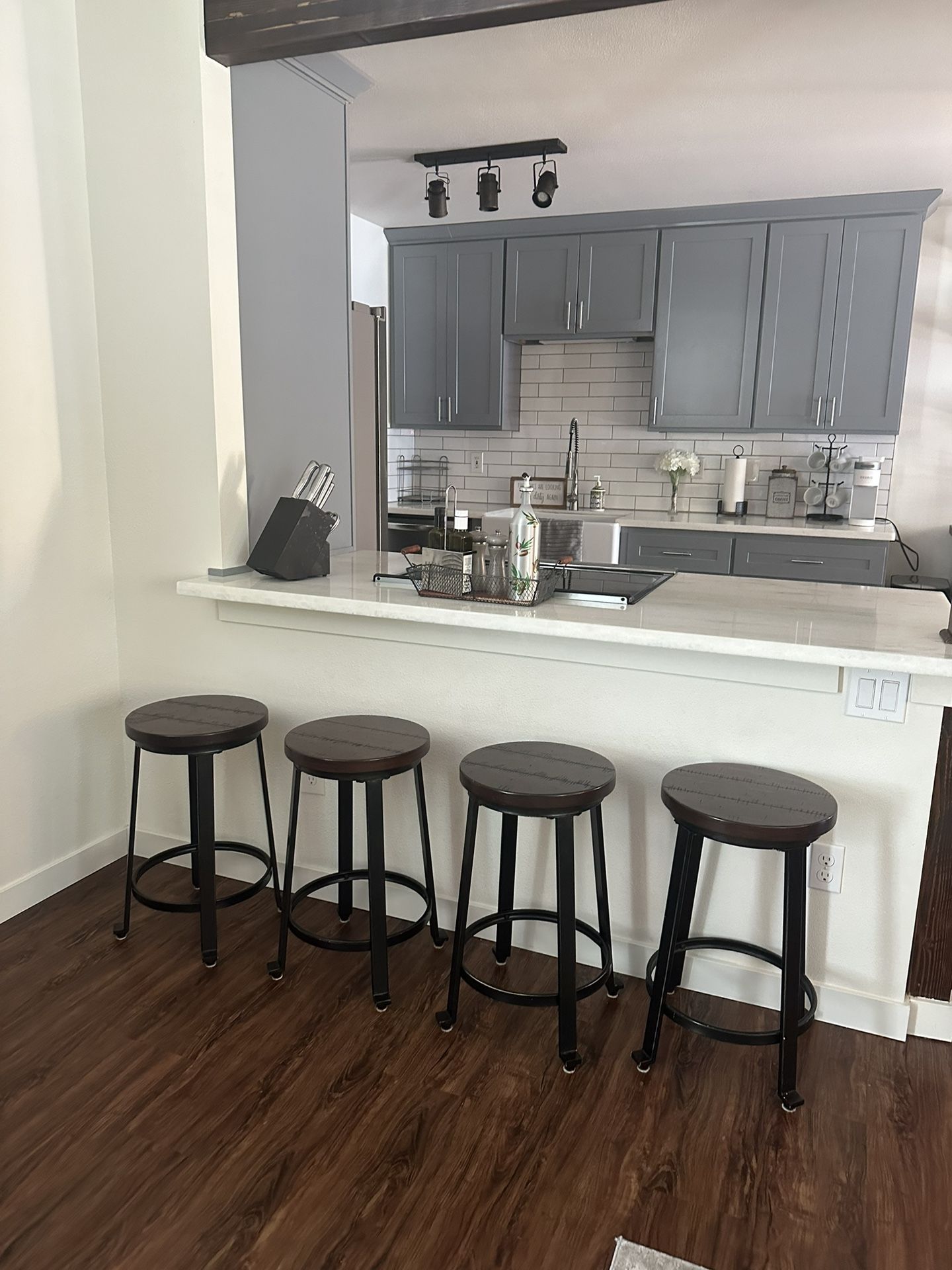 Set Of 4 Stools - Wood & Metal