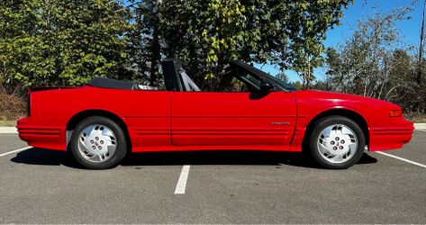 1992 OLDSMOBILE CUTLASS SUPREME CONVERTIBLE
