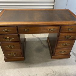 Hooker Chippendale style desk