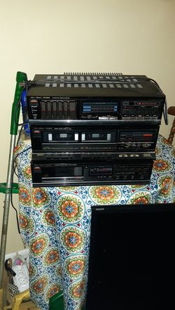 Old stereo system in good condition