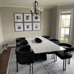 Black And White Rug - Never Used 
