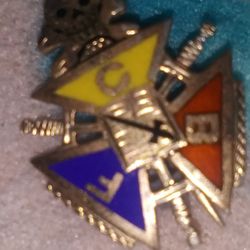 10 K Gold . Very Old.. Pin.$80