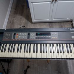 1980s Vintage Ensoniq Sampling Keyboard