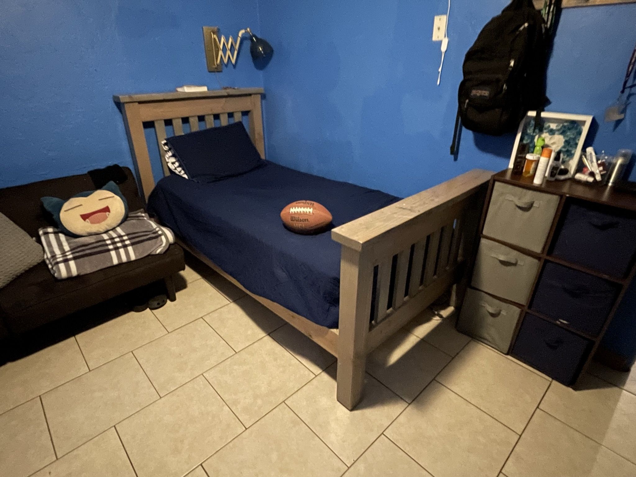 Twin XL Size Bed