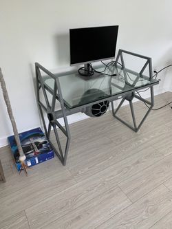 Star Wars desk