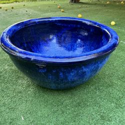 BLUE CERAMIC WIDE ROUND PLANTER POT