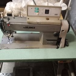 JUKI DDL-5550N Industrial Sewing Machine with Table