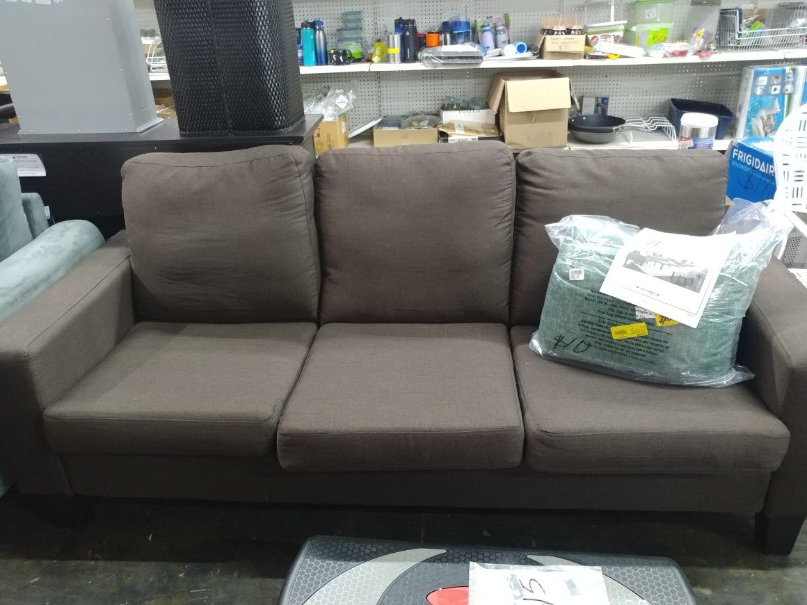 New 3 cushion couch