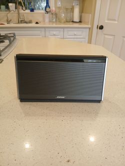 Bose Soundlink bluetooth mobile speaker II