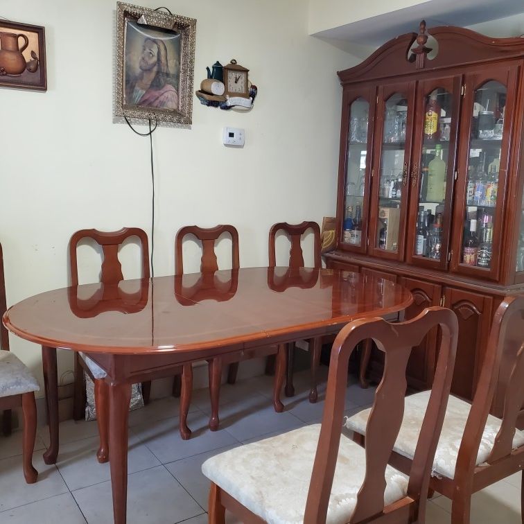 Formal Cherry Wood Dining Room Set And 6 Chairs