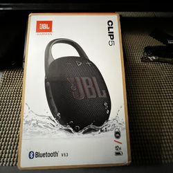 JBL Clip 5