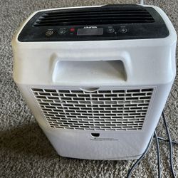 Dehumidifier 