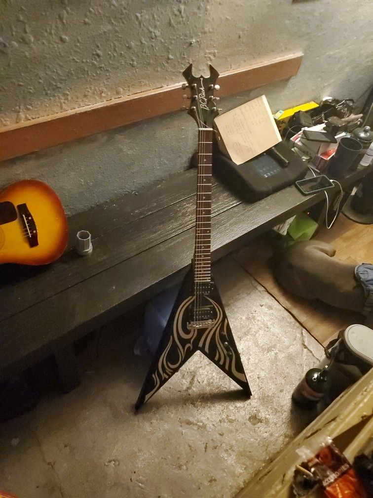 Kerry King BC RICH Flying V Warlock Guitar