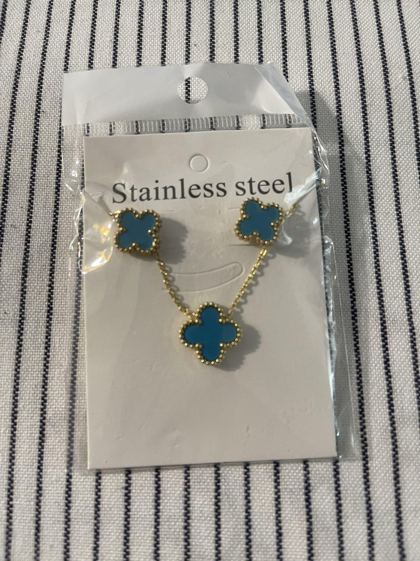 Aretes Y Cadena