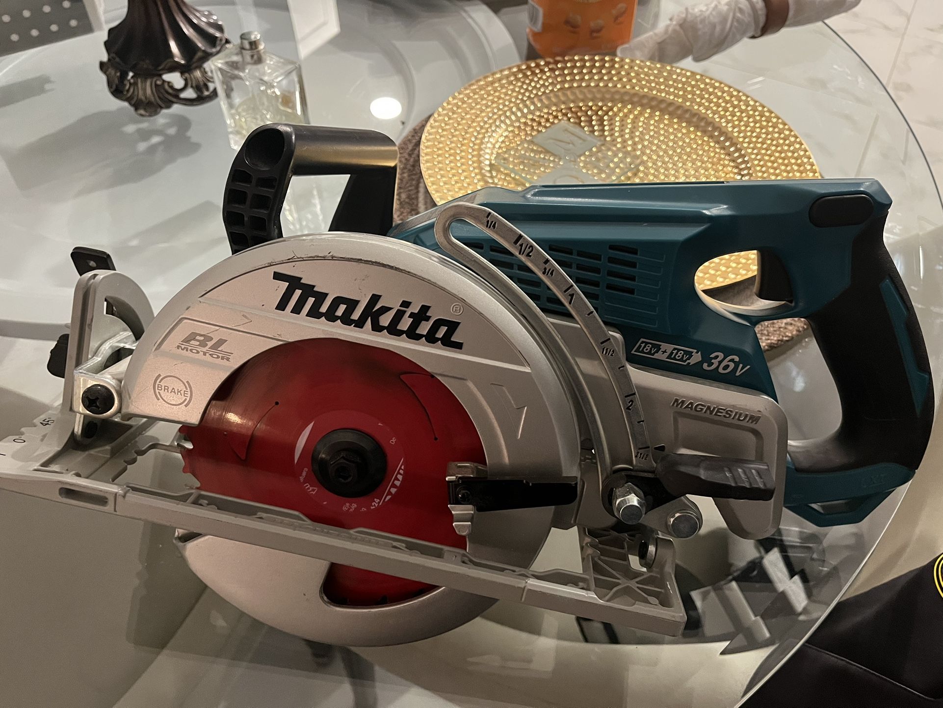 Makita Circular Saw Kit