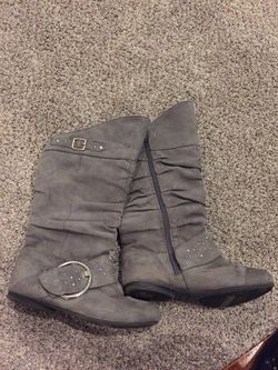 Girls boots, shoes size 2