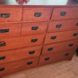 Dresser 10 Drawer Great Shape