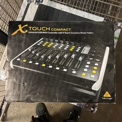 Xtouch Compact