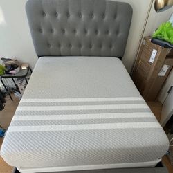 Full Size Bed With Leesa Mattress.