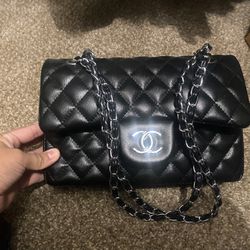 CHANEL - Jumbo Caviar Leather CC Classic Flap - Black / Silver Shoulder Bag  for Sale in Irving, TX - OfferUp