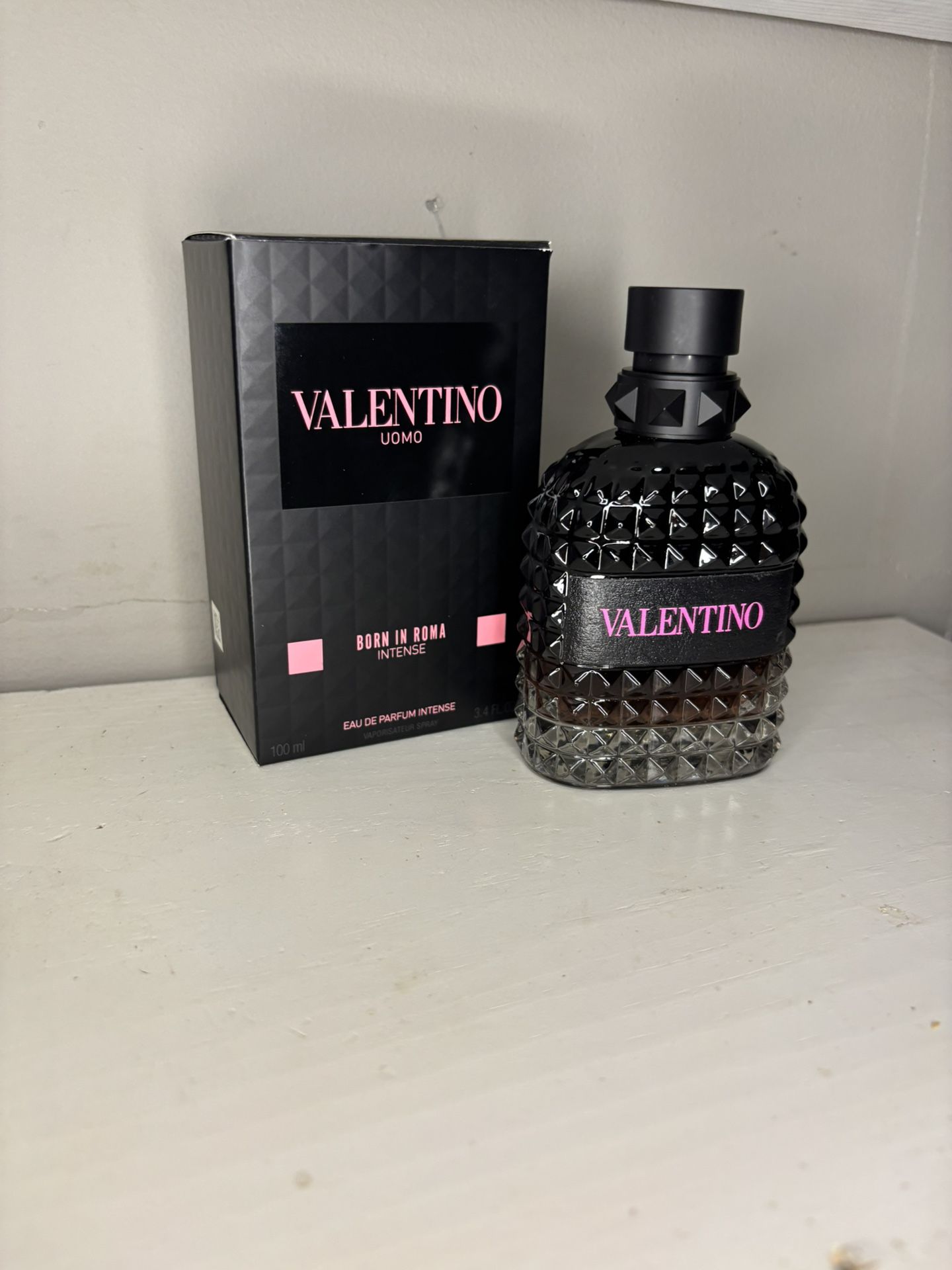 Valentino Born In Roma Cologne
