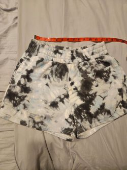 Hollister Small Tie Dye Shorts White/Black/Blue