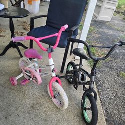 2 Little Bikes ,both Need New Back Wheels 10$ Each One Pick Up 3498 Lansdowne Dr Or Delivery Separated 